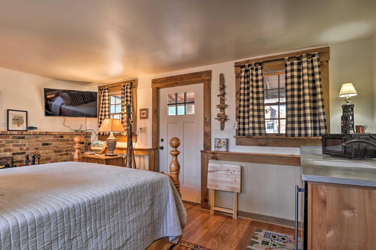 Appartamento Berkeley Springs Haven With Sleepy Creek Access! Esterno foto
